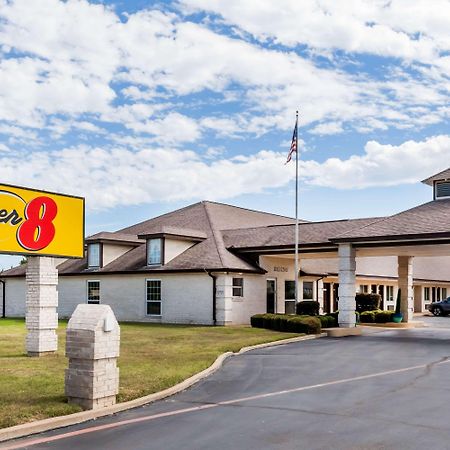 Super 8 By Wyndham Cleburne Motel Exterior photo
